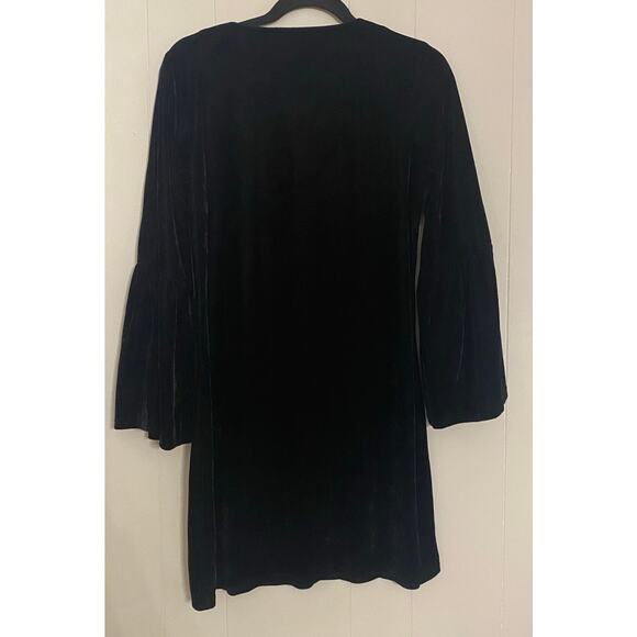 Black Velvet Red‎ Floral Embroidered Neckline Flare Bell Sleeve Mini Dress XS - Picture 3 of 9